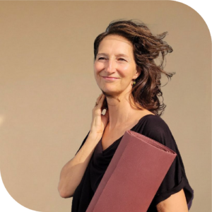 CHRYSTÈLE THEZE, yoga instructor